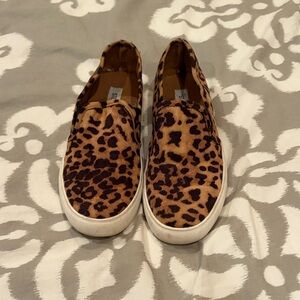 Leopard Print Steve Madden Slip On Shoes I accept offers